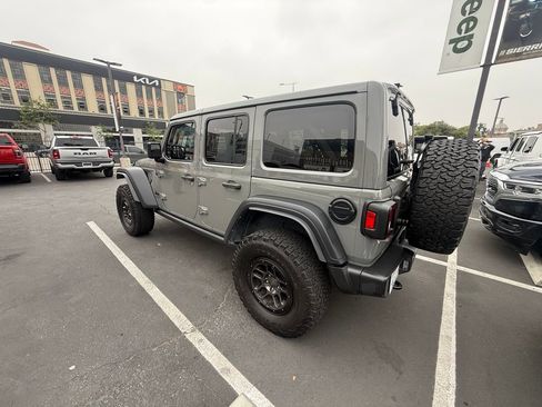 Used 2023 Jeep Wrangler Unlimited Sport AWD/4WD image 4