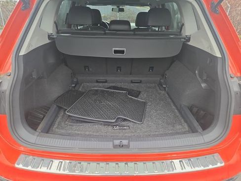 Used 2019 Volkswagen Tiguan SE image 12