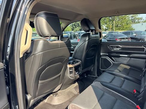 Used 2020 RAM 1500 Laramie AWD/4WD image 9