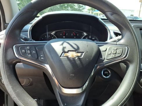 Used 2021 Chevrolet Equinox LT AWD/4WD image 26