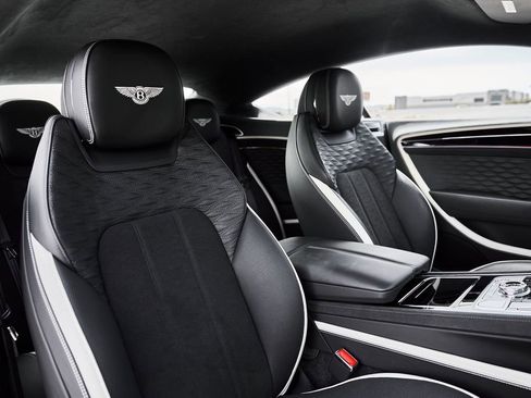 Used 2025 Bentley Continental GT Speed AWD/4WD image 35