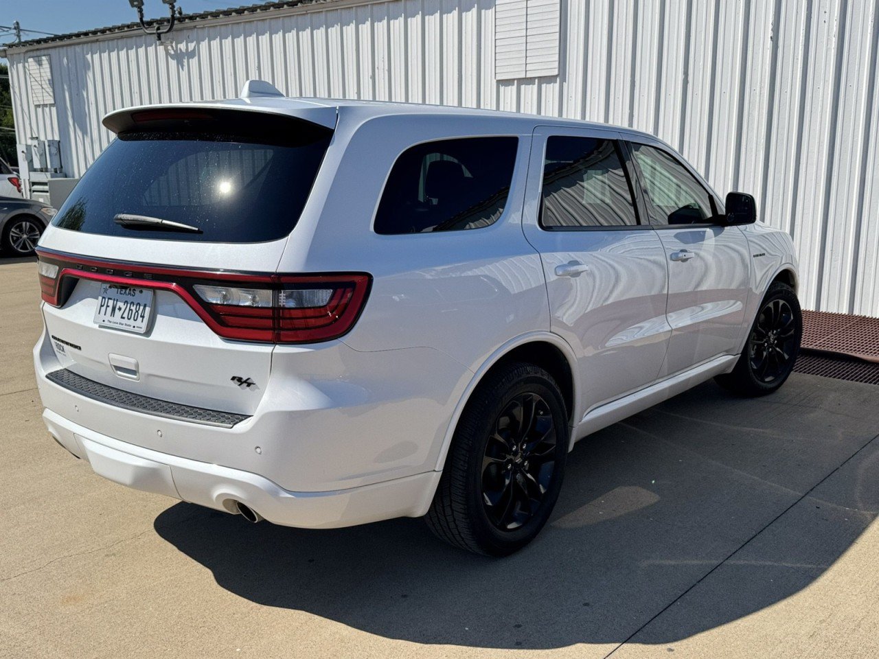 Used 2021 Dodge Durango R/T w/ Technology Group RWD image 4