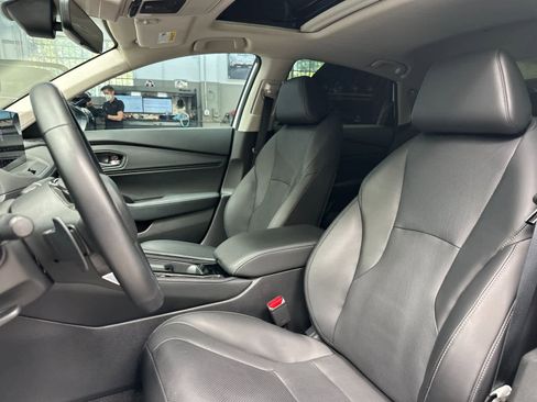 Used 2023 Honda Accord Touring image 5