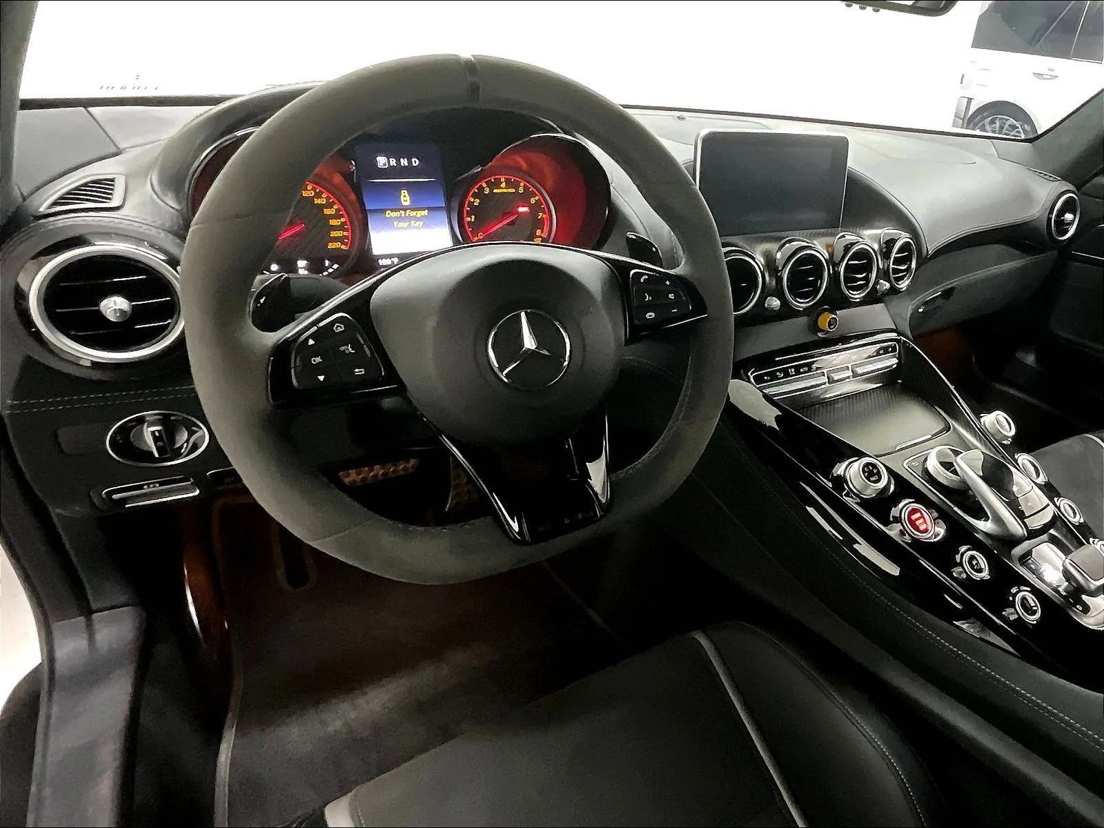 Used 2018 Mercedes-Benz AMG GT R image 2