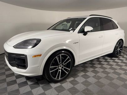 New 2025 Porsche Cayenne Turbo
