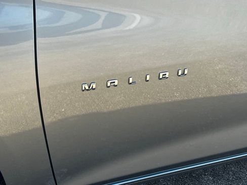 Used 2023 Chevrolet Malibu LT image 30