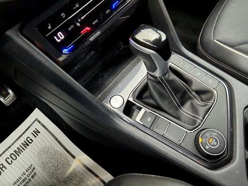 Used 2024 Volkswagen Tiguan SEL R-Line w/ MDO Package, Two-Row image 17