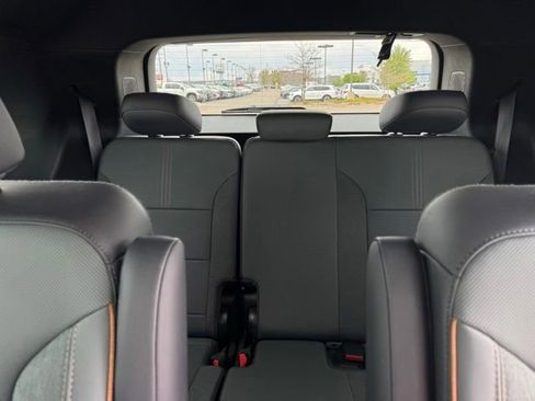 Certified 2025 GMC Acadia AT4 w/ LPO, Floor Liner Package AWD/4WD image 18