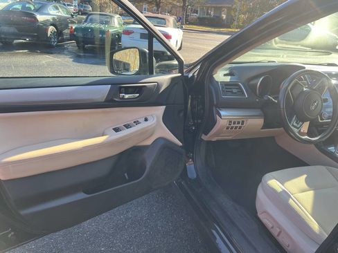 Used 2018 Subaru Legacy 2.5i Premium w/ Eyesight & BSD & Rcta & HBA image 12