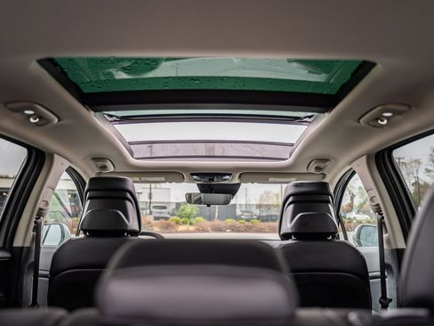 Used 2026 Kia Sportage EX w/ EX Panorama Roof Package image 22