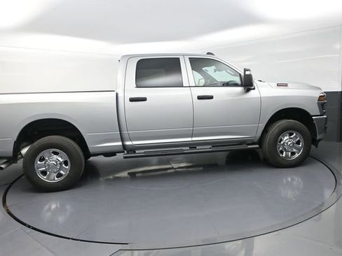 Used 2026 RAM 2500 Tradesman AWD/4WD image 25