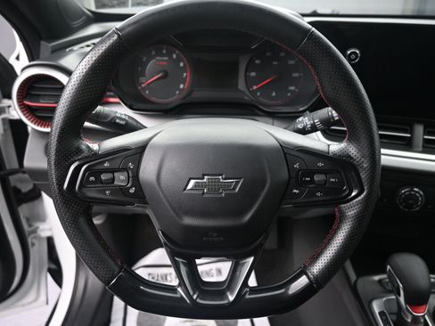 Certified 2024 Chevrolet Trax RS w/ Driver Confidence Package FWD image 10