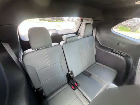 Used 2024 GMC Acadia AT4 image 12