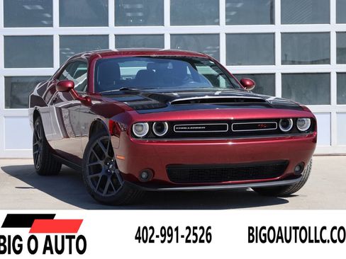 Used 2018 Dodge Challenger R/T w/ Sound Group RWD image 1