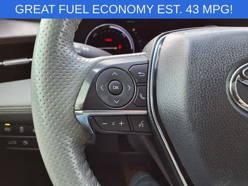 Used 2019 Toyota Avalon Limited FWD image 23
