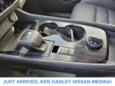 Certified 2023 Nissan Rogue SL w/ SL Premium Package AWD/4WD image 11