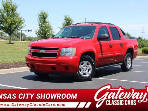 Used 2007 Chevrolet Avalanche LS RWD image 1
