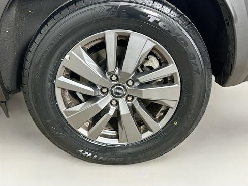 Used 2025 Nissan Pathfinder SV FWD image 11