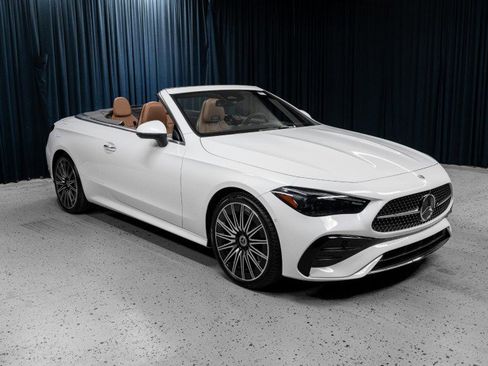 New 2026 Mercedes-Benz CLE 300 4MATIC Cabriolet image 4
