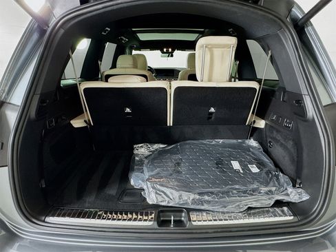Used 2026 Mercedes-Benz GLS 450 4MATIC image 29