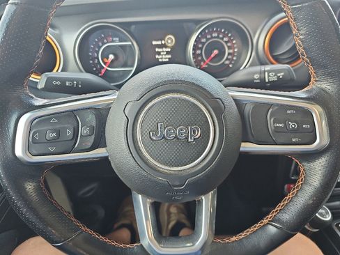 Used 2020 Jeep Gladiator Mojave image 10