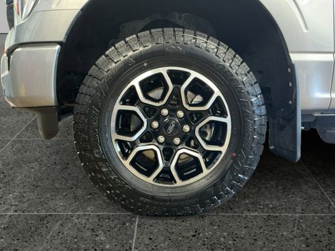 Used 2021 Ford F150 XLT w/ Equipment Group 302A High AWD/4WD image 14