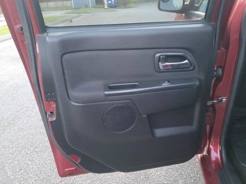 Used 2011 GMC Canyon SLE image 12