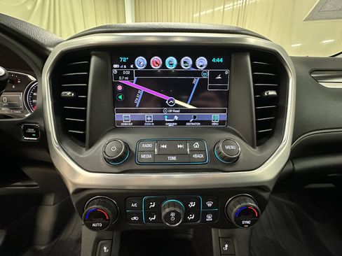 Used 2017 GMC Acadia SLT FWD image 28