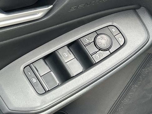New 2026 Nissan Sentra SV w/ SV Convenience Package FWD image 16