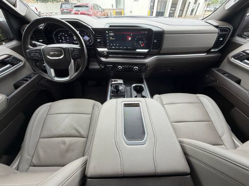 Used 2022 GMC Sierra 1500 SLT w/ SLT Premium Package AWD/4WD image 20