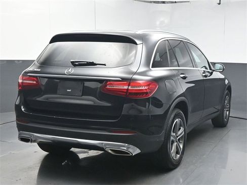 Used 2018 Mercedes-Benz GLC 300 image 8
