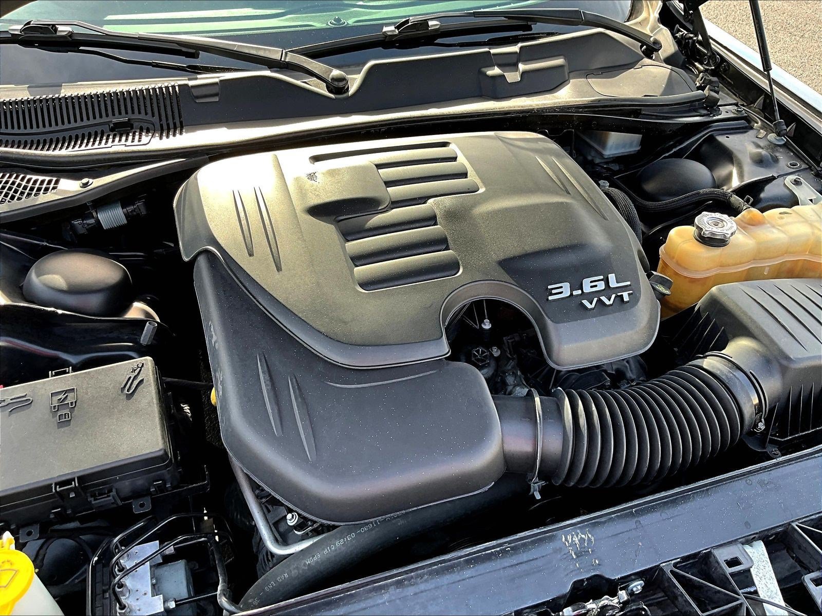 Used 2021 Dodge Challenger SXT RWD image 29