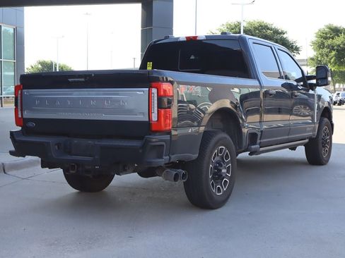 Used 2023 Ford F250 Platinum w/ FX4 Off-Road Package AWD/4WD image 3