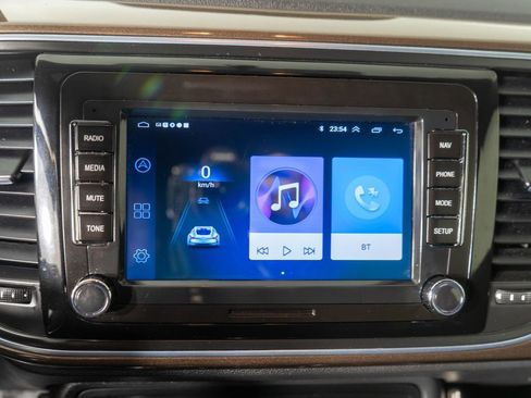 Used 2013 Volkswagen Beetle TDI image 17