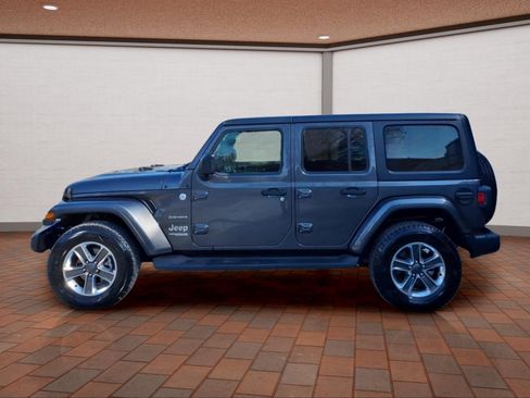 Used 2021 Jeep Wrangler Unlimited Sahara AWD/4WD image 7