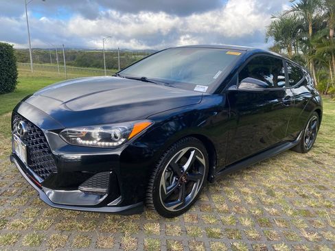 Used 2019 Hyundai Veloster Turbo FWD image 3