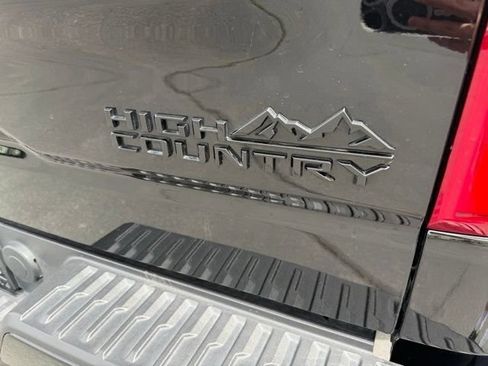 Used 2025 Chevrolet Silverado 1500 High Country AWD/4WD image 11