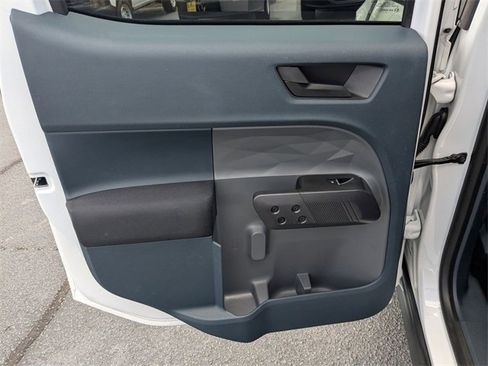 Used 2023 Ford Maverick XL image 27