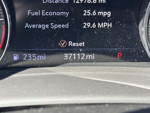 Used 2022 Buick Envision Essence w/ Safety Package FWD image 22