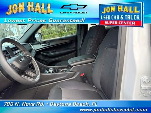 Used 2024 Jeep Grand Cherokee Laredo X w/ Trailer Tow Package image 20