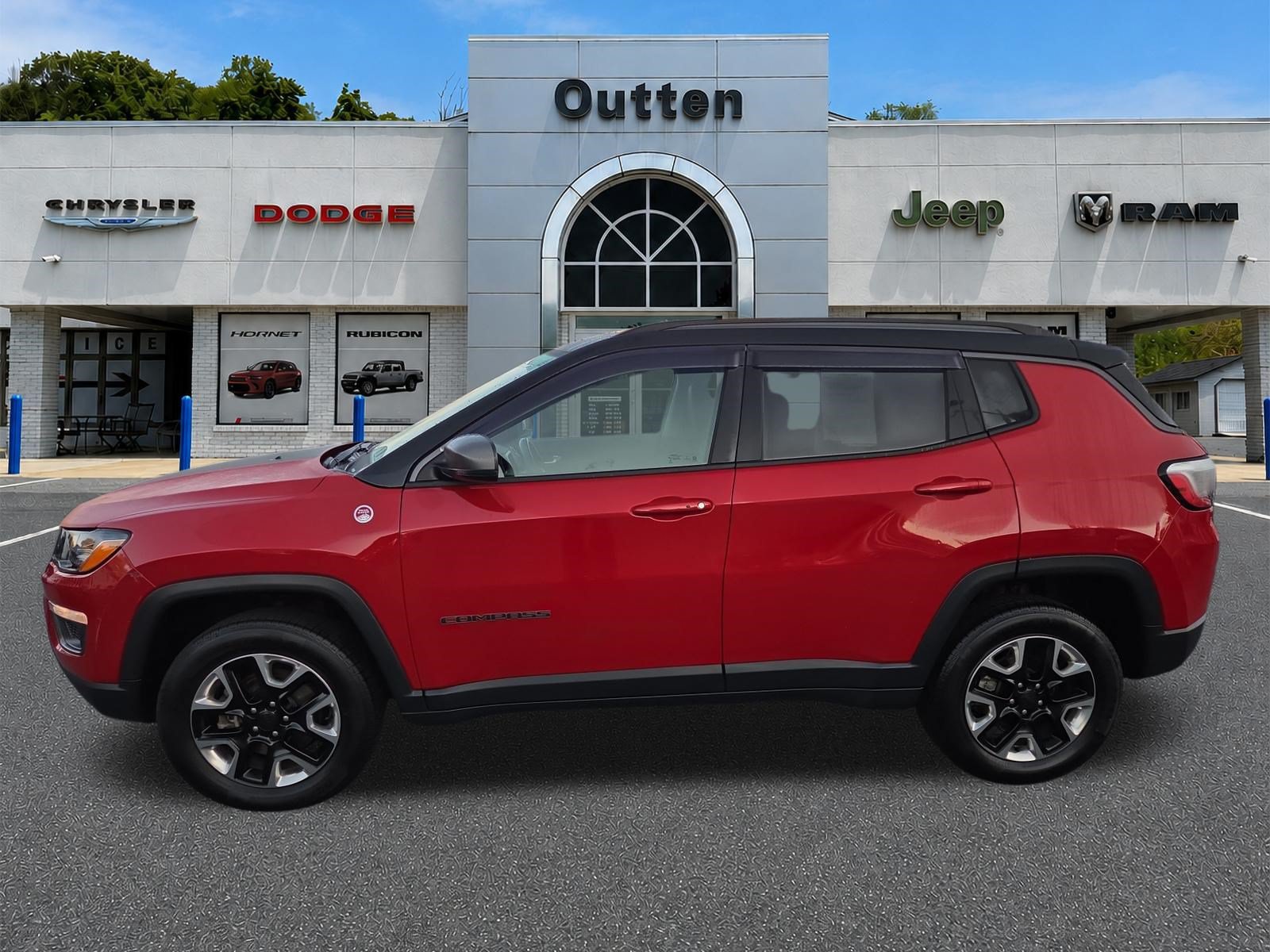 Certified 2018 Jeep Compass Trailhawk w/ Leather Interior Group AWD/4WD image 7