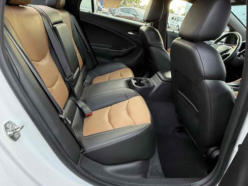 Used 2017 Chevrolet Volt Premier w/ Driver Confidence II Package FWD image 43