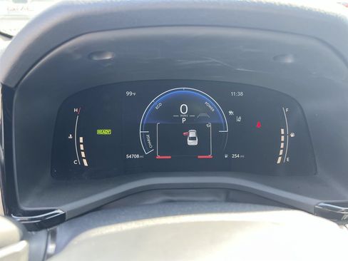 Used 2025 Toyota Camry SE FWD image 21