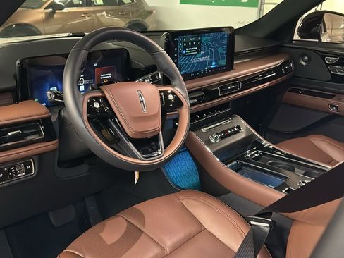 New 2026 Lincoln Aviator Reserve image 18