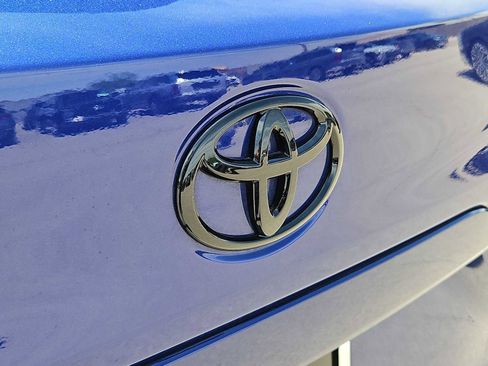 Used 2023 Toyota Corolla Cross AWD Hybrid w/ Convenience Package image 11