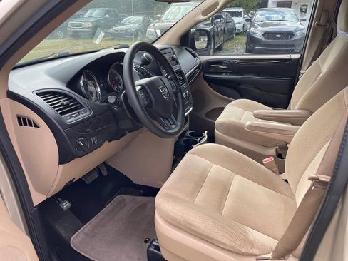 Used 2014 Dodge Grand Caravan American Value Package FWD image 14