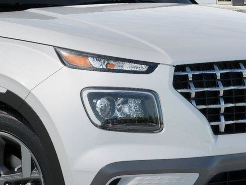 New 2026 Hyundai Venue SEL FWD image 26
