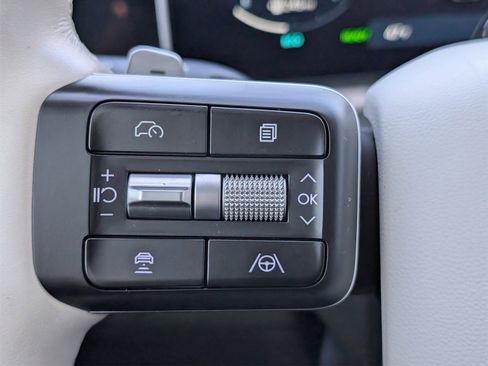 Used 2025 Hyundai Santa Fe Calligraphy image 15