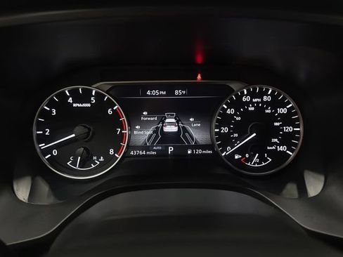 Used 2025 Nissan Rogue SV AWD/4WD image 19