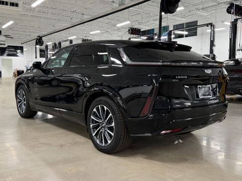 Certified 2024 Cadillac Lyriq Sport RWD image 3